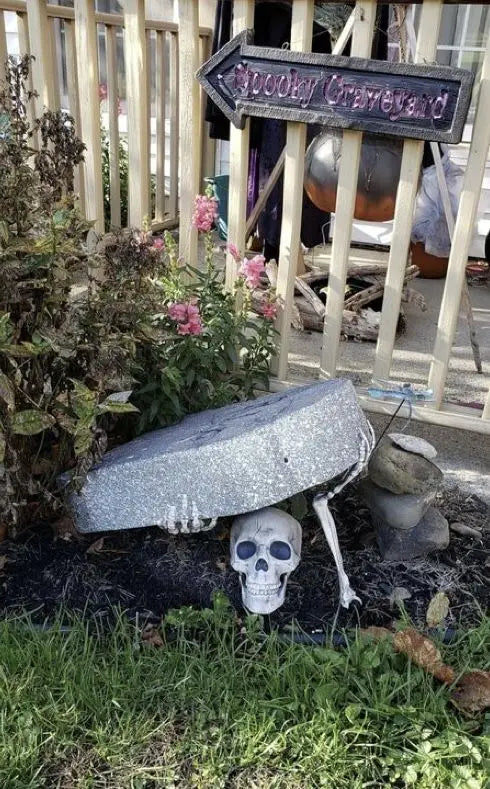 GraveGrasp™: Realistic Skeleton Lawn Stakes
