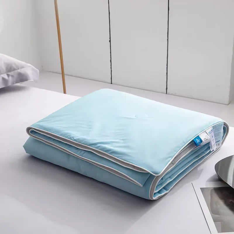 ChillWeave™: Lightweight Cooling Blanket