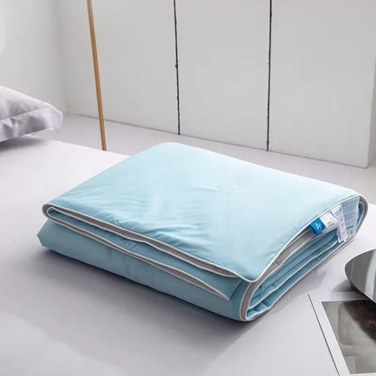 ChillWeave™: Lightweight Cooling Blanket